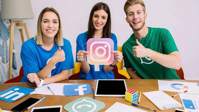 Bouncemediagroupcom Social Stat